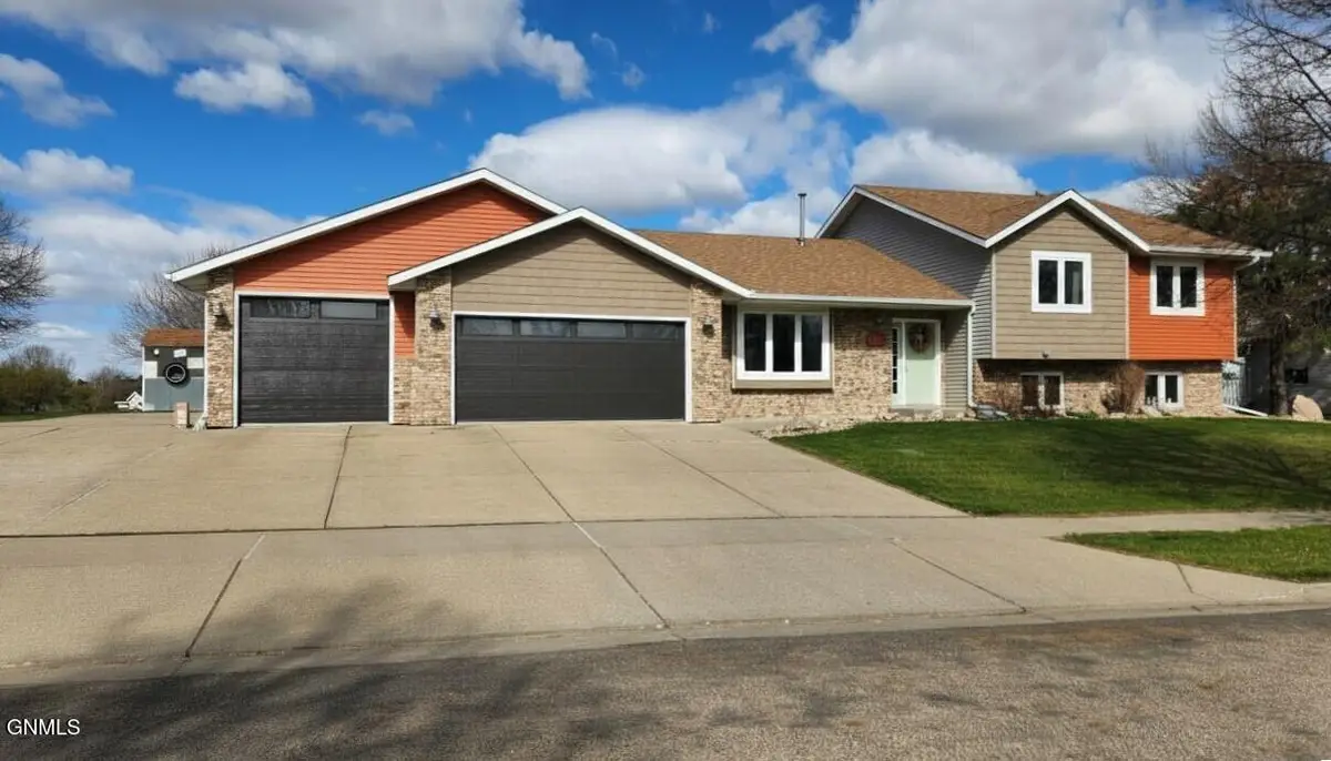 2630 Henry Street, Bismarck, ND 58503 - #1