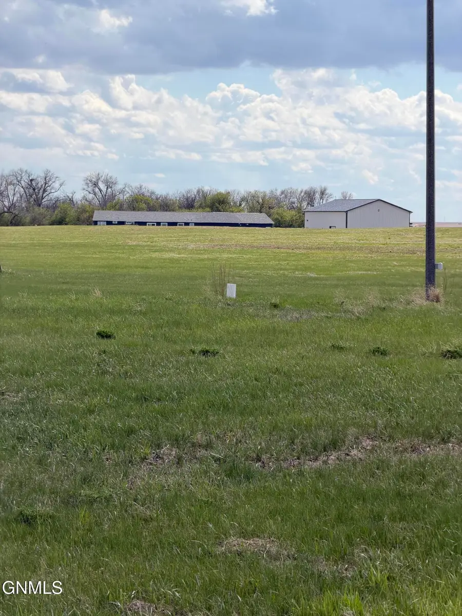 L5 B1 Southridge Acres, Crosby, ND 58730 - #3