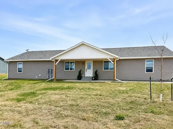 5476 Matthew Avenue, Williston, ND 58801