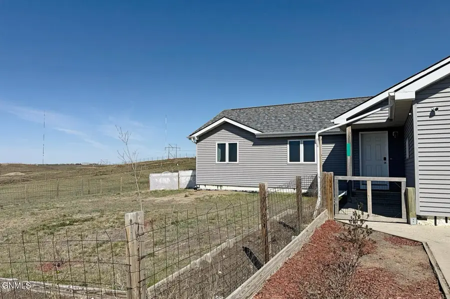 14739 Baxter Street, Williston, ND 58801 - #3