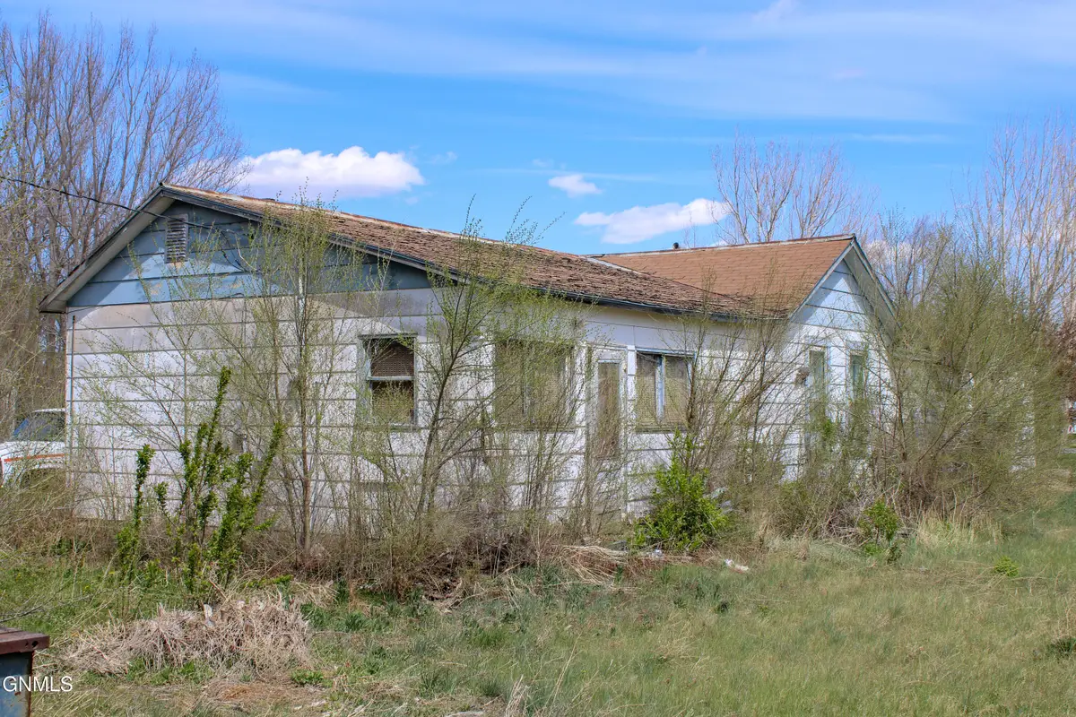 219 3rd Street, Fairview, MT 59221 - #1