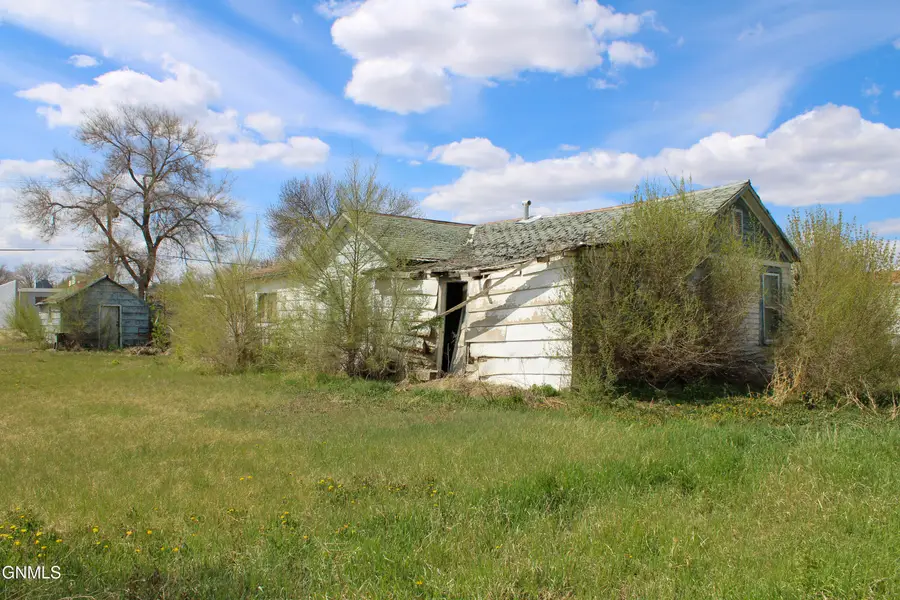 219 3rd Street, Fairview, MT 59221 - #3