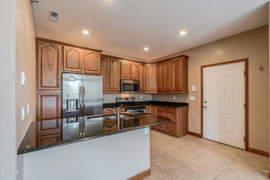 1200 Owens Avenue #6, Bismarck, ND 58501 - #3