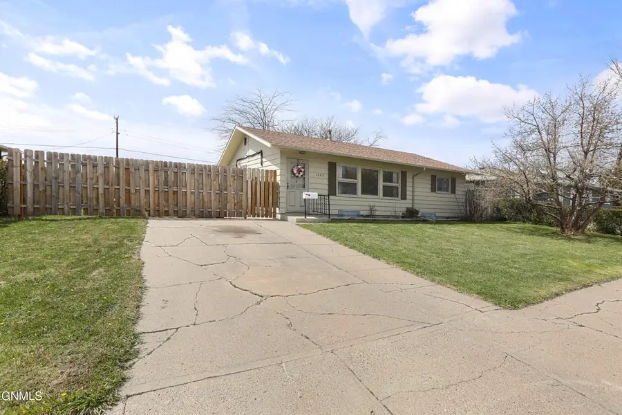 1223 13th Avenue W, Williston, ND 58801 - #2