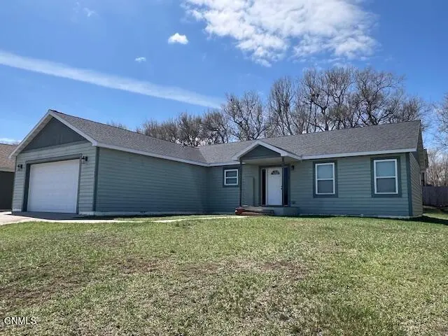 1417 E Pheasant Ridge Street, Watford City, ND 58854 - #2