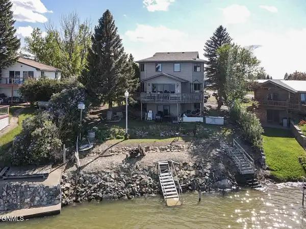 32 Littlehales Court, Dickinson, ND 58601