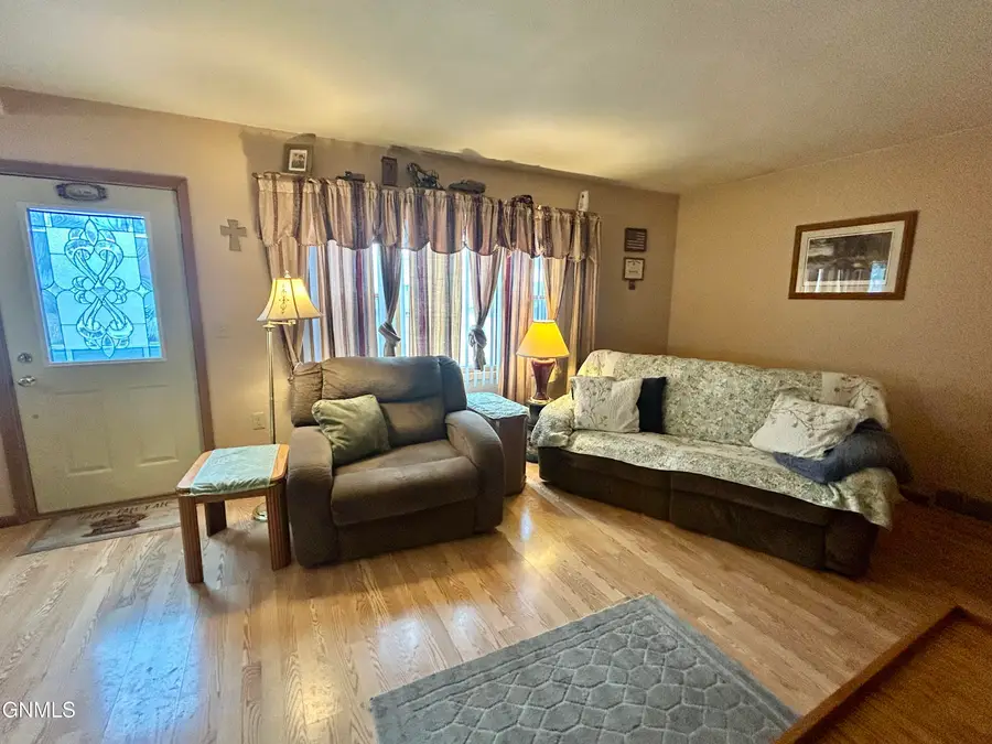 311 Walnut Street, Turtle Lake, ND 58575 - #2