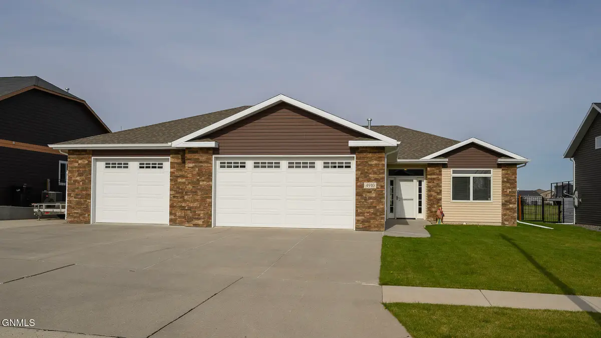 4910 Hudson Street, Bismarck, ND 58503 - #1