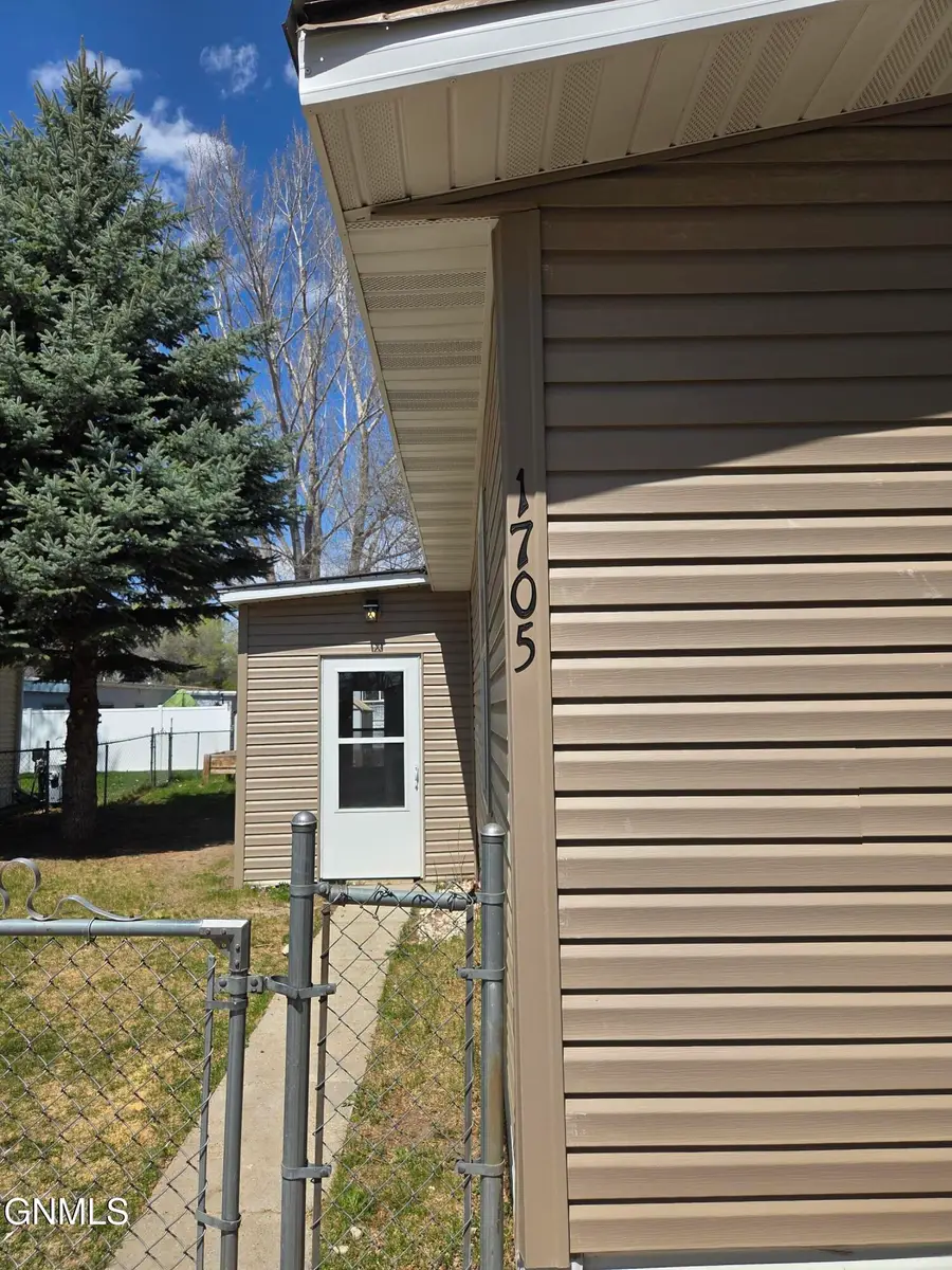 1119 University Drive #1705, Bismarck, ND 58504 - #3
