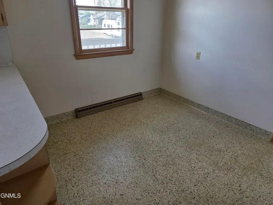 1409 2nd Street S, Dickinson, ND 58601 - #3