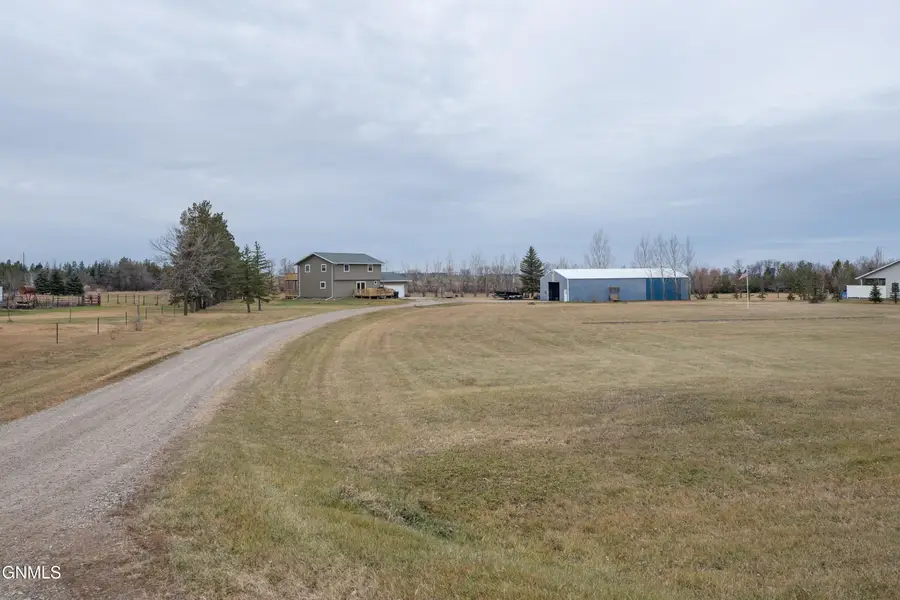 3377 109th Avenue Sw, Dickinson, ND 58601 - #2