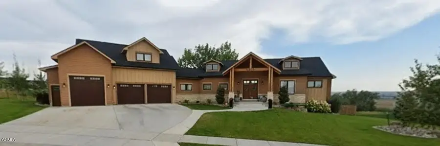 6818 Fairview Drive, Williston, ND 58801 - #2