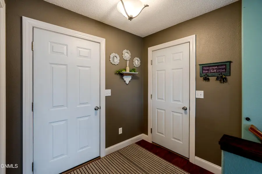 7 Humbert Drive, Lincoln, ND 58504 - #3