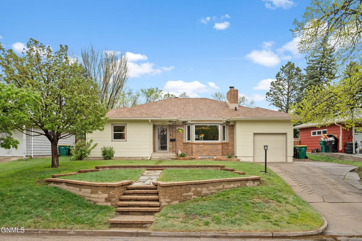 1224 Highland Acres Road, Bismarck, ND 58501 - #1