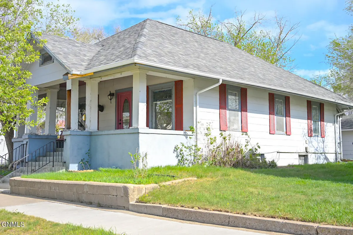 303 W Broadway, Williston, ND 58801 - #1