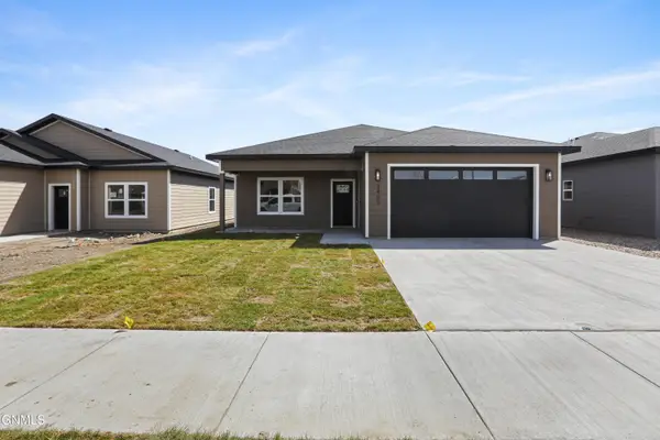 3405 35th Street W, Williston, ND 58801