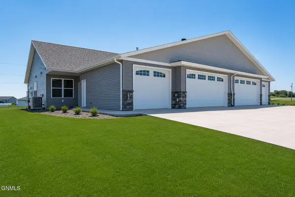 5631 Davies Drive, Bismarck, ND 58503
