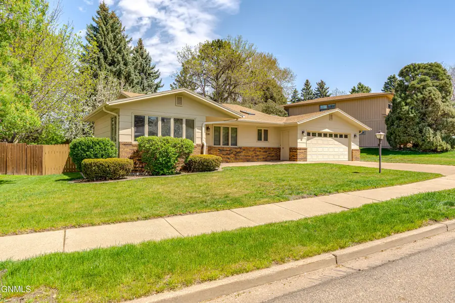 208 Redstone Drive, Bismarck, ND 58503 - #3