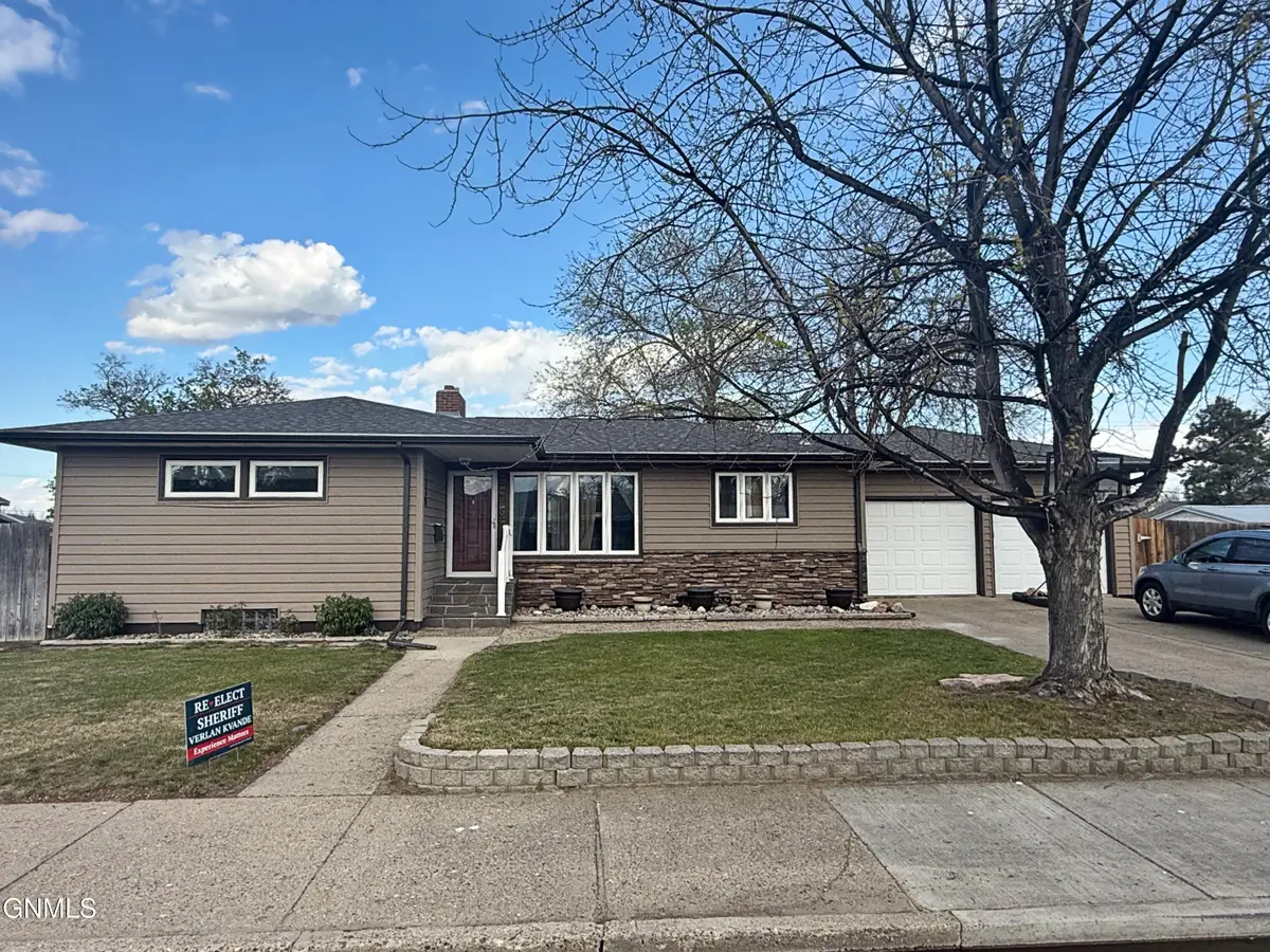 1238 7th Avenue W, Williston, ND 58801 - #1