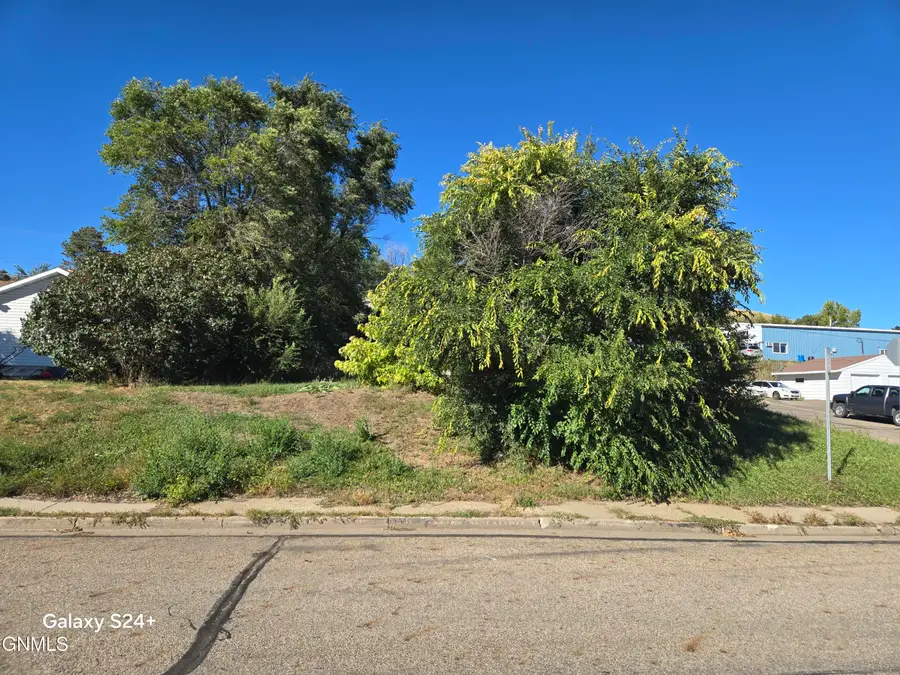 1310 2nd Street Ne, Mandan, ND 58554 - #2