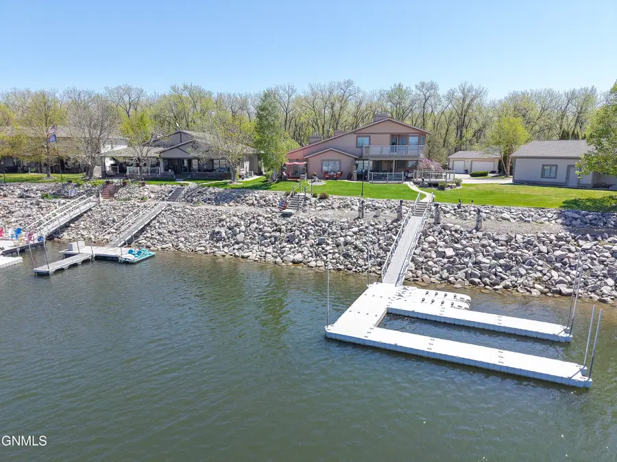 1330 Riverwood Drive, Bismarck, ND 58504 - #2