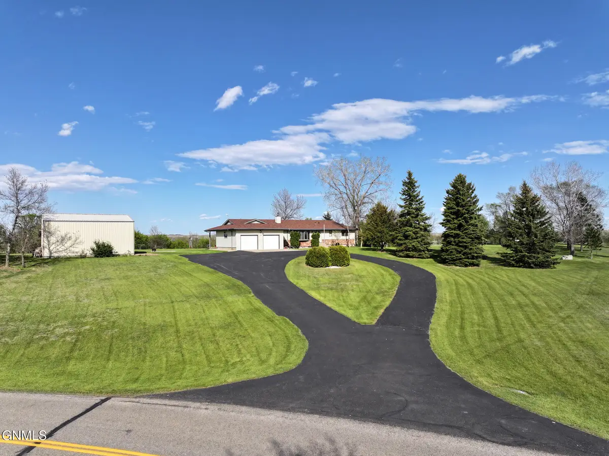 2170 Schlosser Drive N, Mandan, ND 58554 - #1