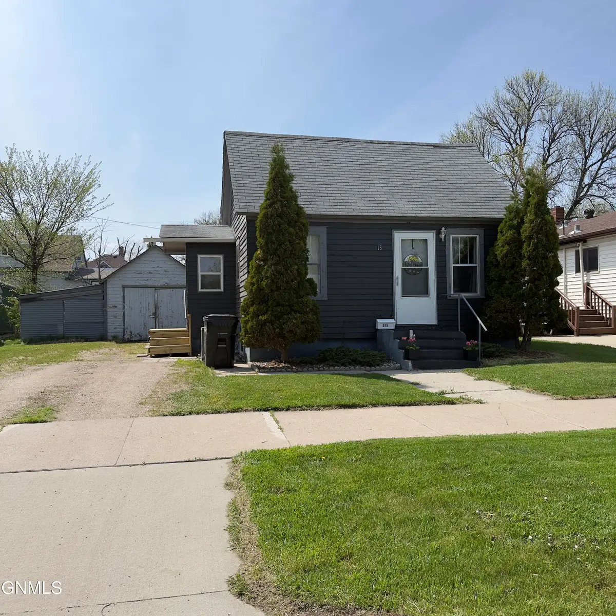315 7th Avenue Ne, Valley City, ND 58072 - #1
