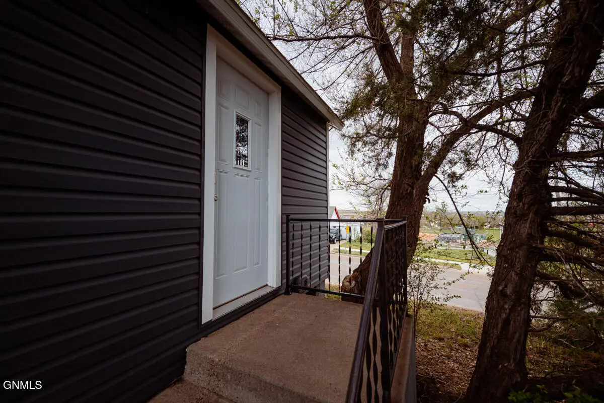 100 2nd Street Ne, Watford City, ND 58854 - #1