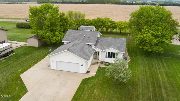 3710 Princeton Avenue W, Bismarck, ND 58504