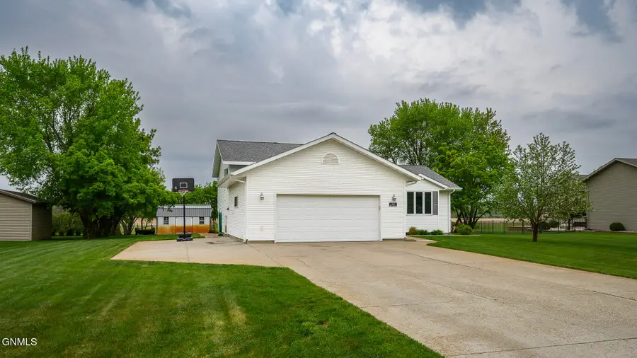 3710 Princeton Avenue W, Bismarck, ND 58504 - #3