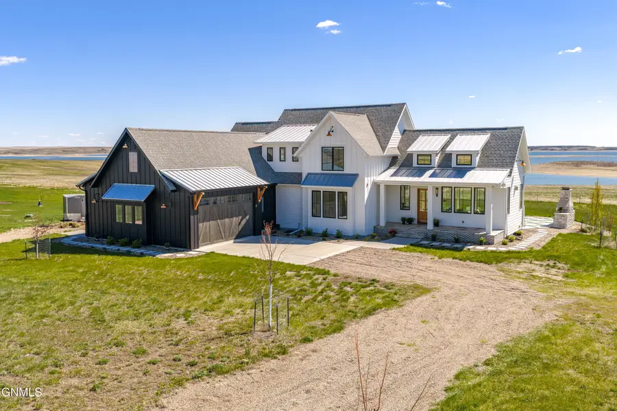 1230 50b Avenue Nw, Garrison, ND 58540 - #2