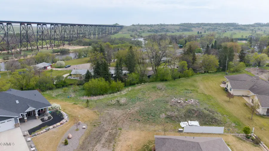 554 Legacy Lane Ne, Valley City, ND 58072 - #3