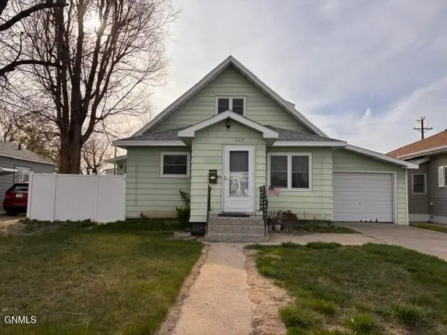 117 Adams Street, Plentywood, MT 59254 - #1