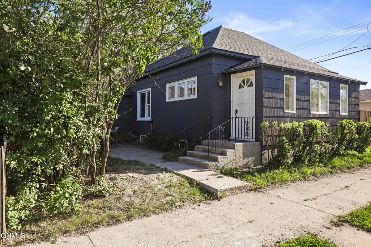 316 6th Street E, Williston, ND 58801 - #1