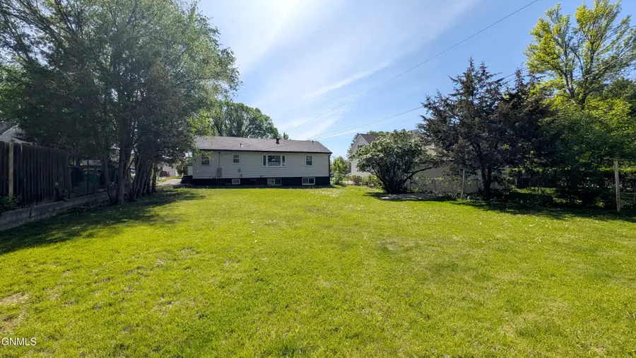 904 Anderson Street, Bismarck, ND 58501 - #2