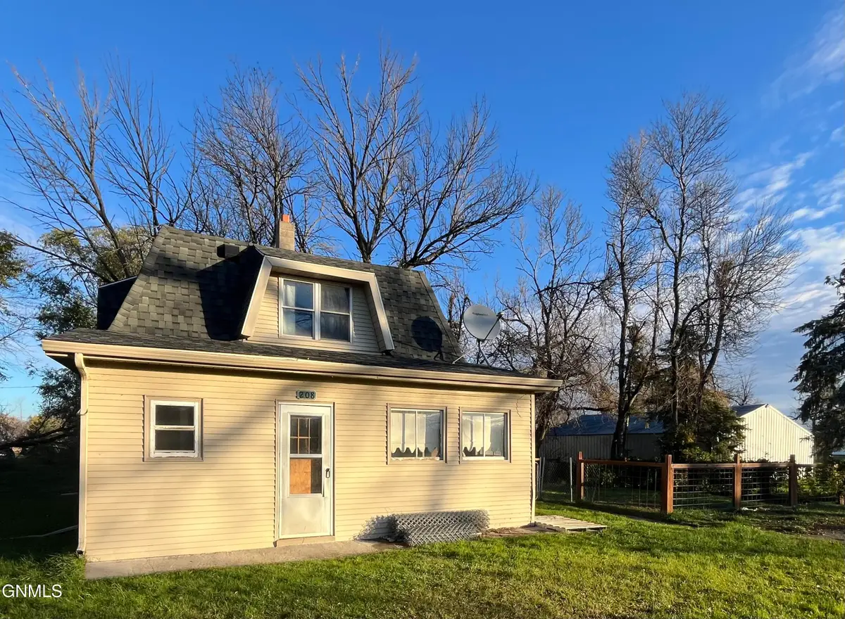 208 2nd Street, Eckelson, ND 58481 - #1