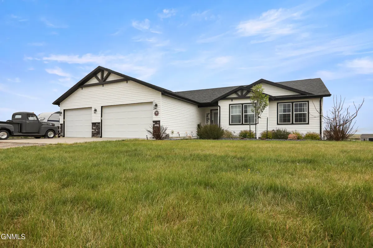13665 Cherry Street Nw, Williston, ND 58801 - #1