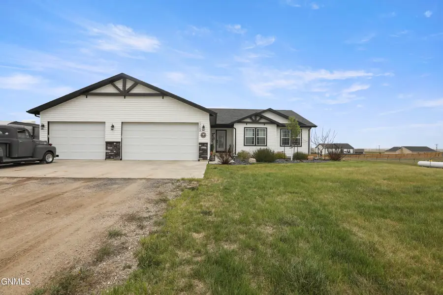 13665 Cherry Street Nw, Williston, ND 58801 - #2