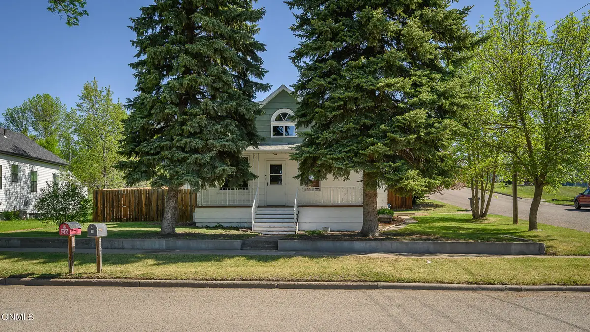 822 4th Avenue, Washburn, ND 58577 - #1