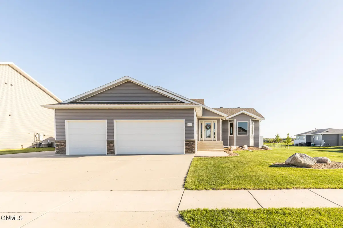 1112 Lasalle Drive W, Bismarck, ND 58503 - #1
