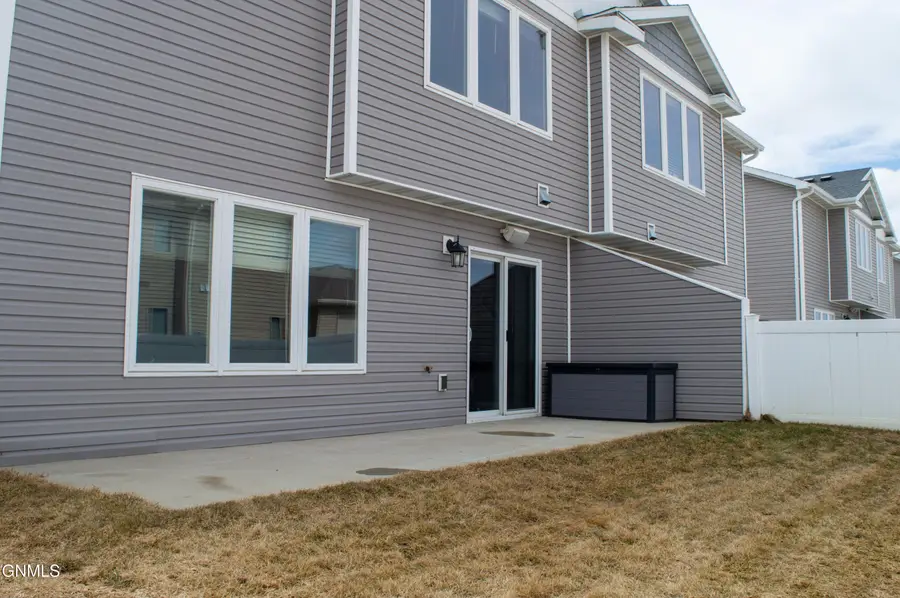 2601 Douglas Place Se, Mandan, ND 58554 - #2