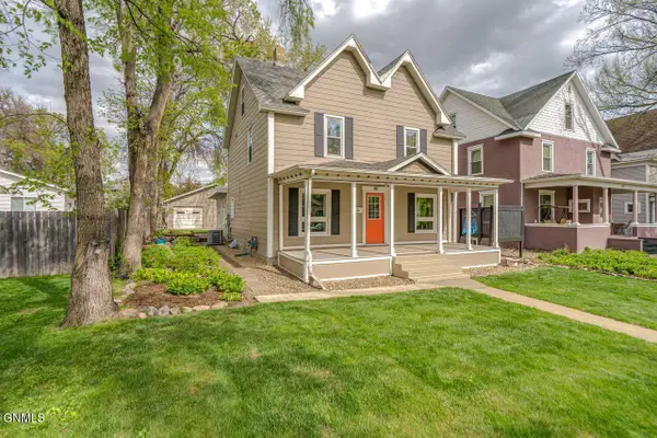 811 4th Street, Bismarck, ND 58501