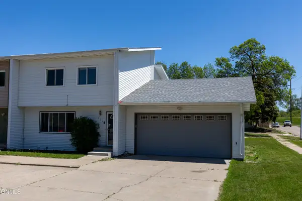 154 9th Avenue Se #5, Mandan, ND 58554