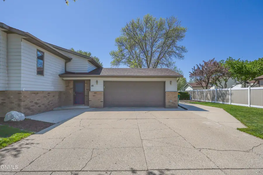 411 Laredo Drive, Bismarck, ND 58504 - #2