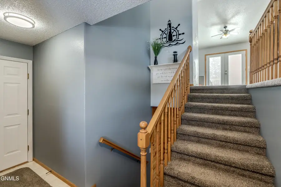 7825 Belmont Lane, Bismarck, ND 58501 - #3