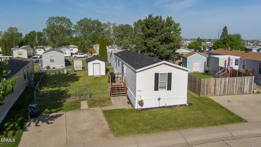 4304 Drake Drive, Bismarck, ND 58503 - #2