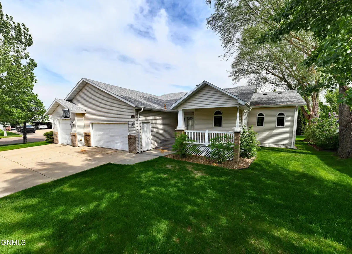 2301 Fresno Drive, Bismarck, ND 58504 - #1