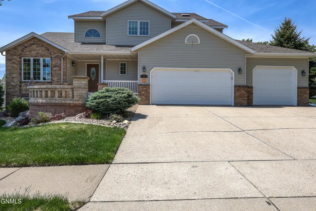 3110 Ithica Drive, Bismarck, ND 58503 - #1