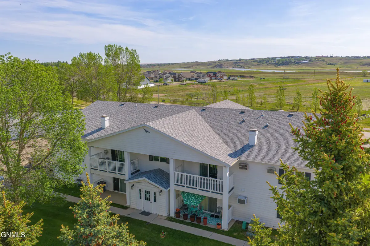 2108 East Dakota Parkway #201, Williston, ND 58801 - #1
