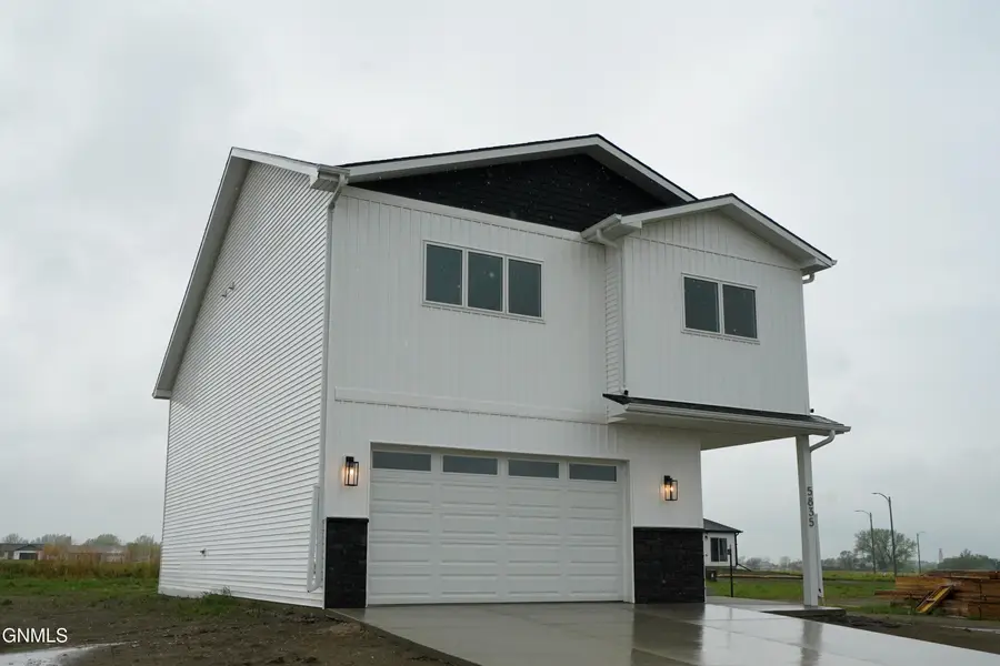 5835 28th Avenue Se, Lincoln, ND 58504 - #2